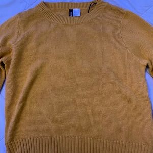Super cute and comfortable H&M sweater
